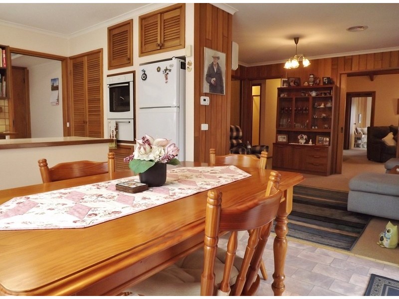 9 Cobb Court, Moe VIC 3825