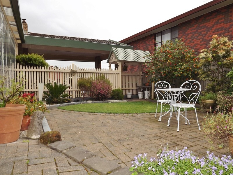 9 Cobb Court, Moe VIC 3825