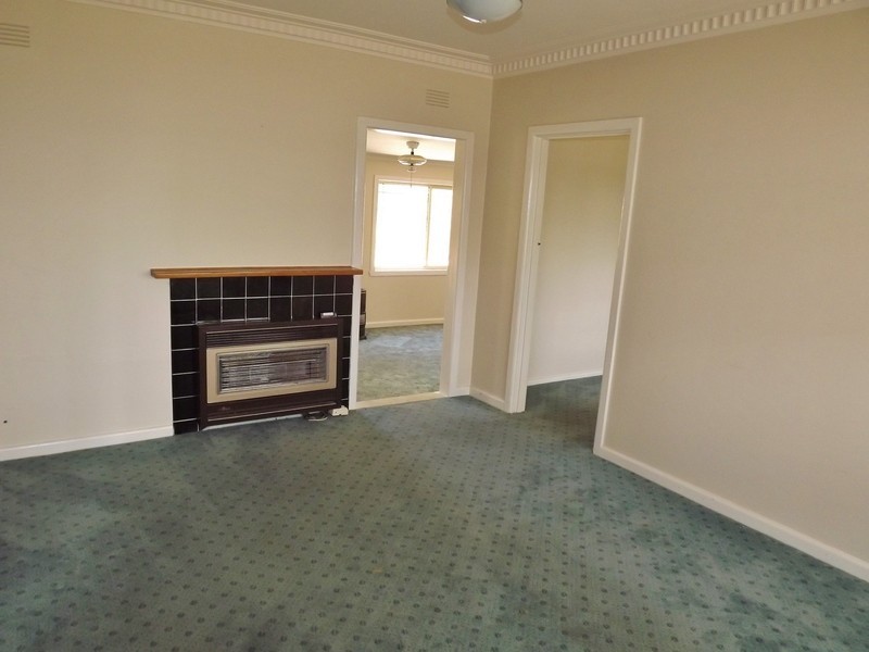 17 Paisley Street, Newborough VIC 3825