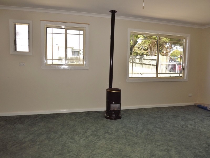 17 Paisley Street, Newborough VIC 3825