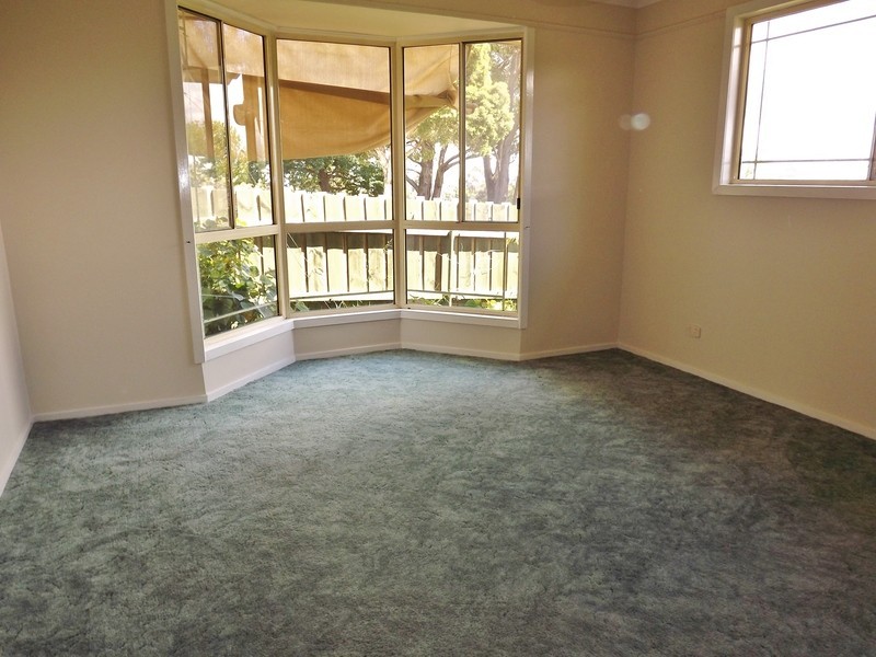 17 Paisley Street, Newborough VIC 3825