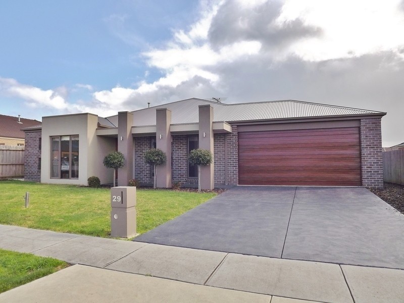 29 Davey Drive, Trafalgar VIC 3824