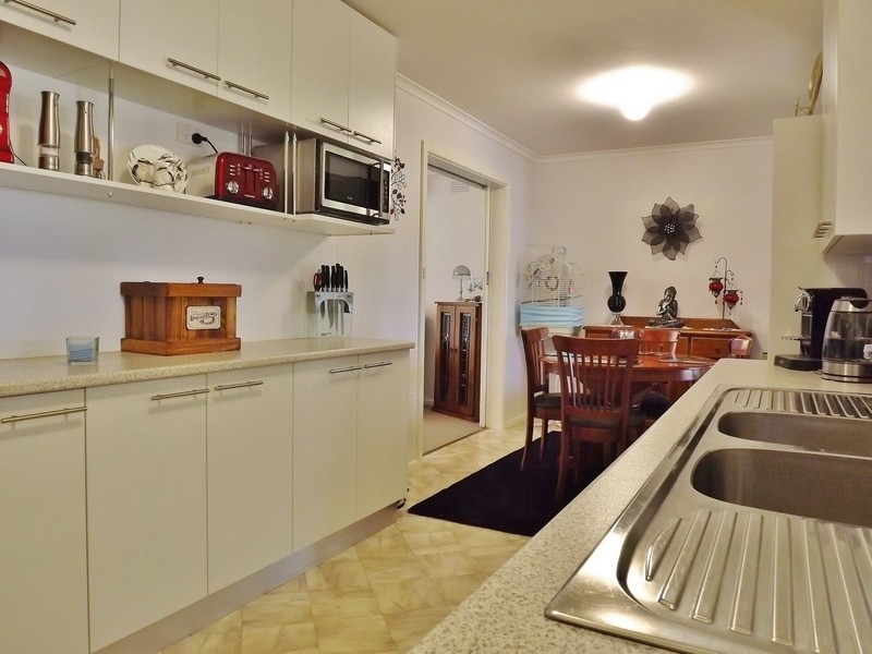 36 Thompsons Road, Newborough VIC 3825