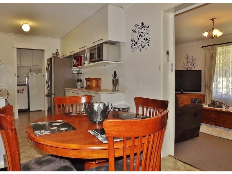 36 Thompsons Road, Newborough VIC 3825