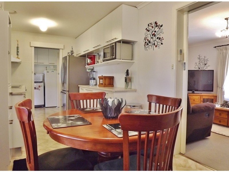 36 Thompsons Road, Newborough VIC 3825