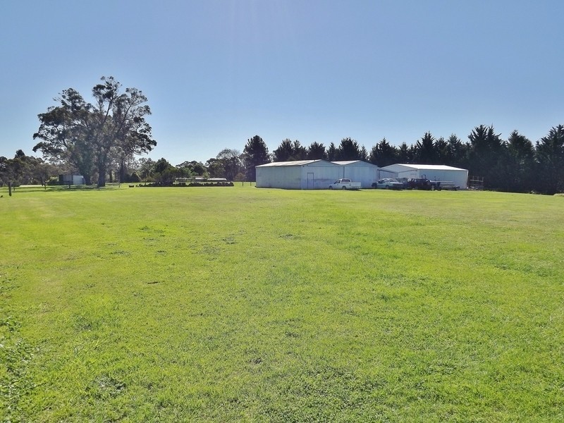 36 Thompsons Road, Newborough VIC 3825