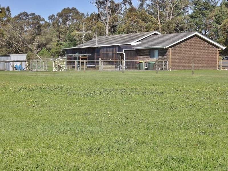 36 Thompsons Road, Newborough VIC 3825