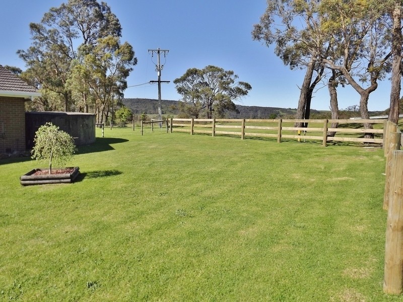 36 Thompsons Road, Newborough VIC 3825
