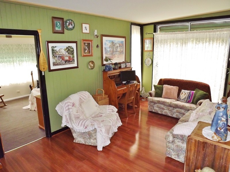 8 Coalville Road, Moe VIC 3825