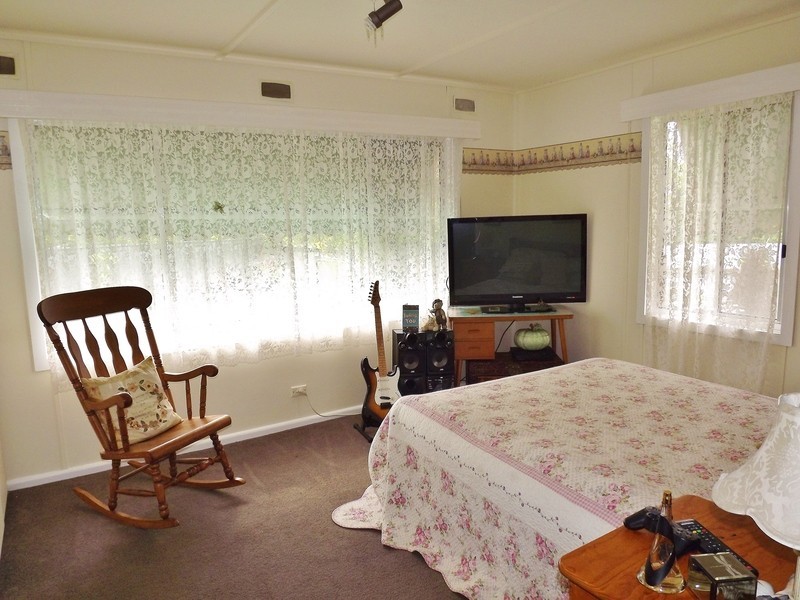 8 Coalville Road, Moe VIC 3825