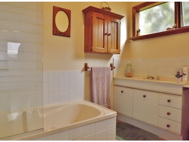 8-9 Red Jacket Court, Rawson VIC 3825