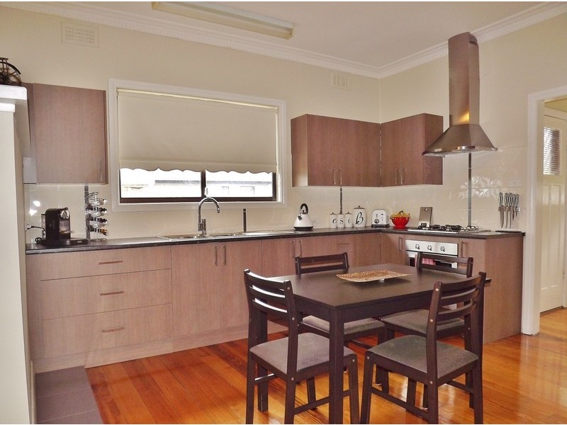 32 Cross Street, Newborough VIC 3825