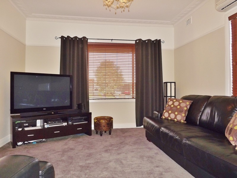 32 Cross Street, Newborough VIC 3825