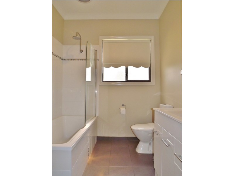 32 Cross Street, Newborough VIC 3825