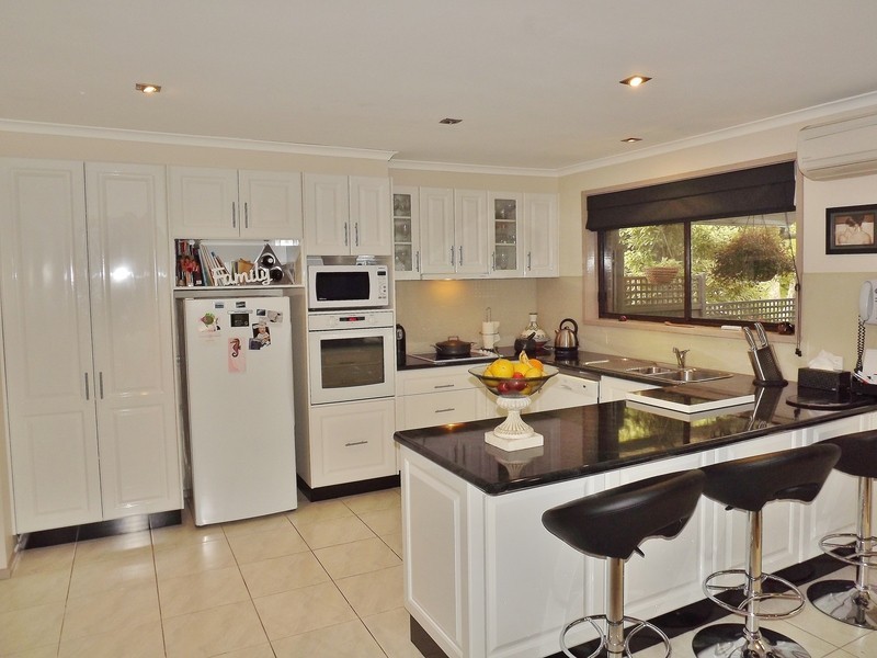 1 Amor Court, Newborough VIC 3825