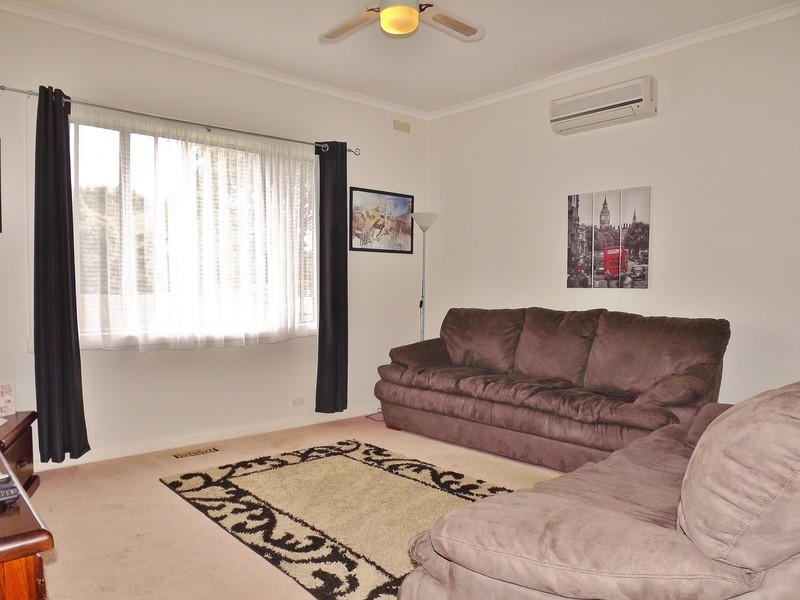 9 Rubery Street, Moe VIC 3825