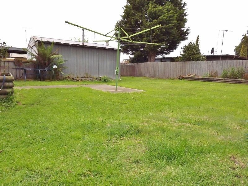 1A Austin Avenue, Moe VIC 3825