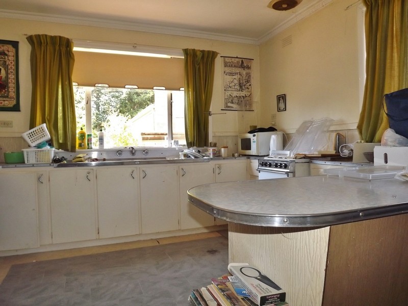 70 Chamberlain Road, Newborough VIC 3825