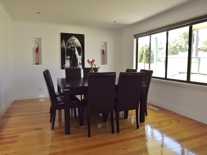 26 Mann Street, Moe VIC 3825