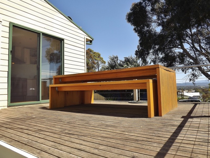 26 Mann Street, Moe VIC 3825