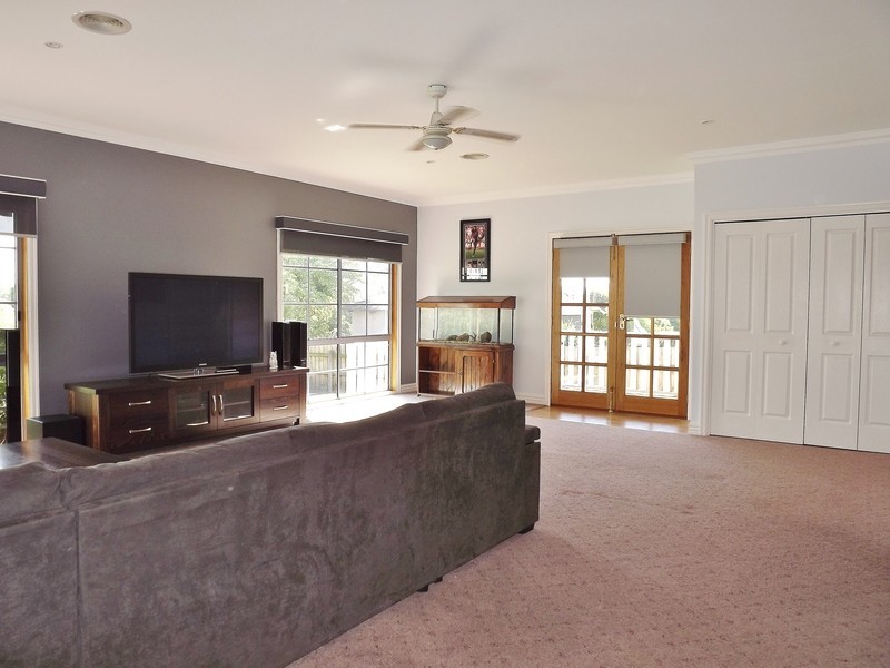 7 Leith Street, Newborough VIC 3825