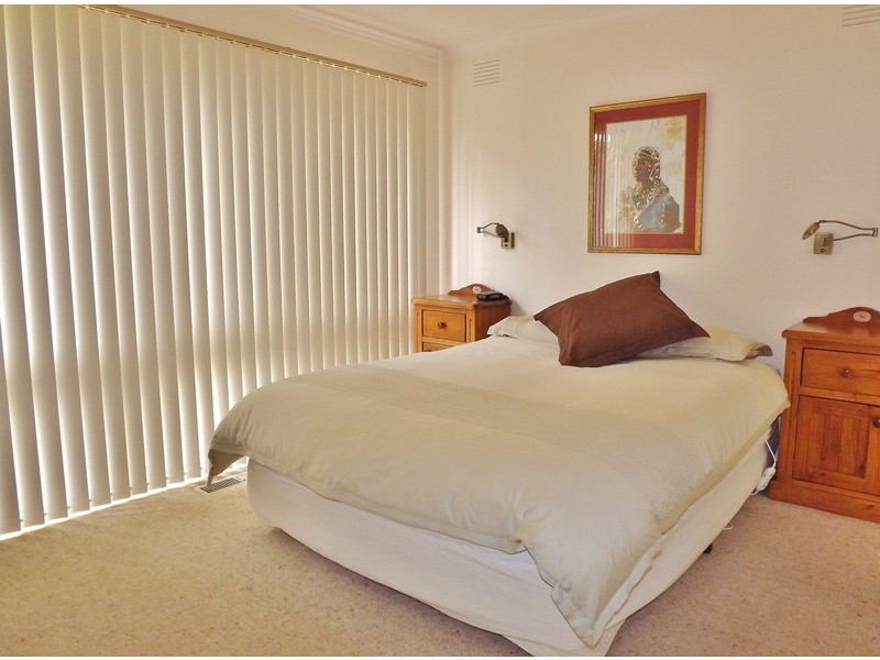 37 Fairway Drive, Newborough VIC 3825