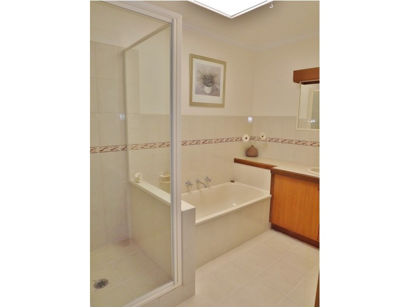 37 Fairway Drive, Newborough VIC 3825