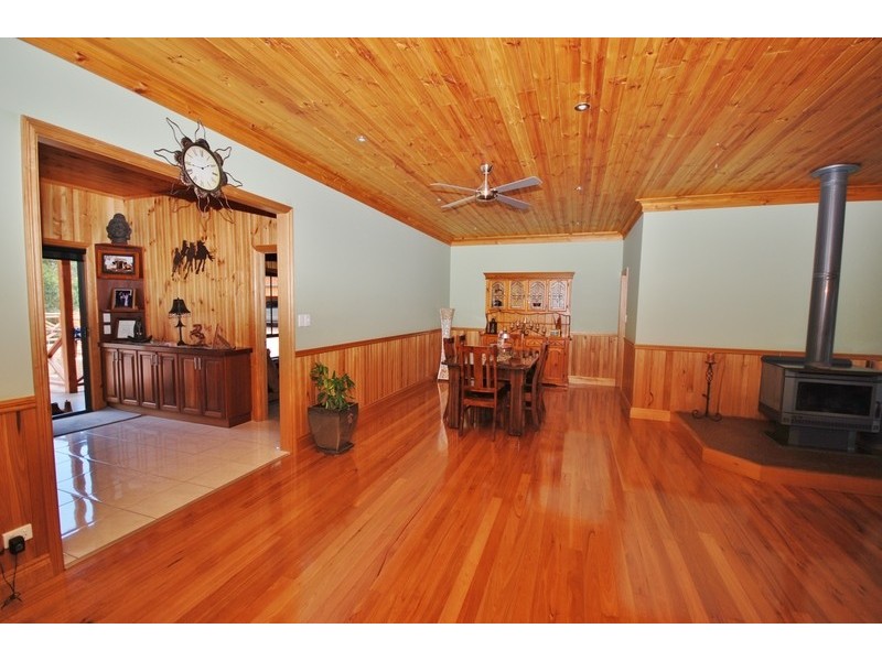 303 Mountain Glen Drive, Trafalgar East VIC 3824