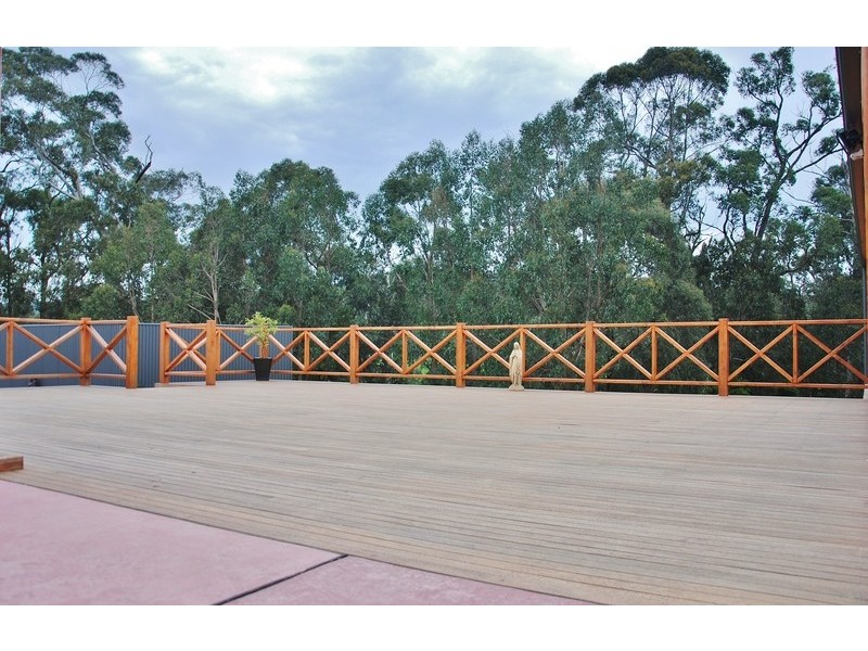 303 Mountain Glen Drive, Trafalgar East VIC 3824