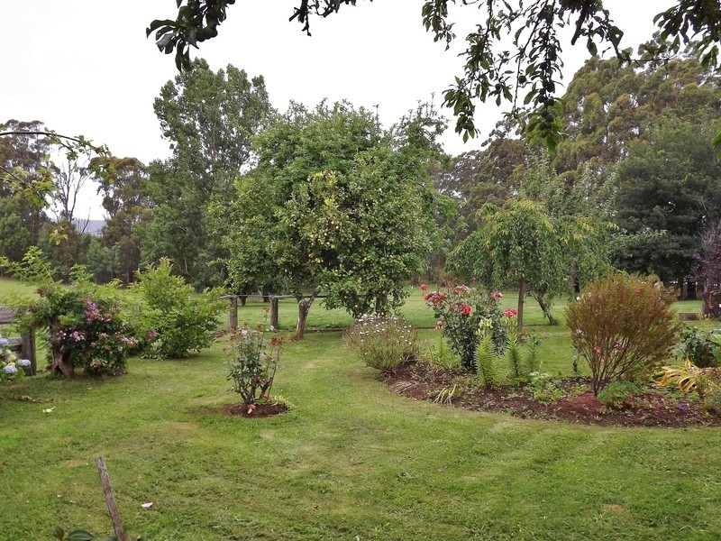 333 Old Coach Road, Moondarra VIC 3825