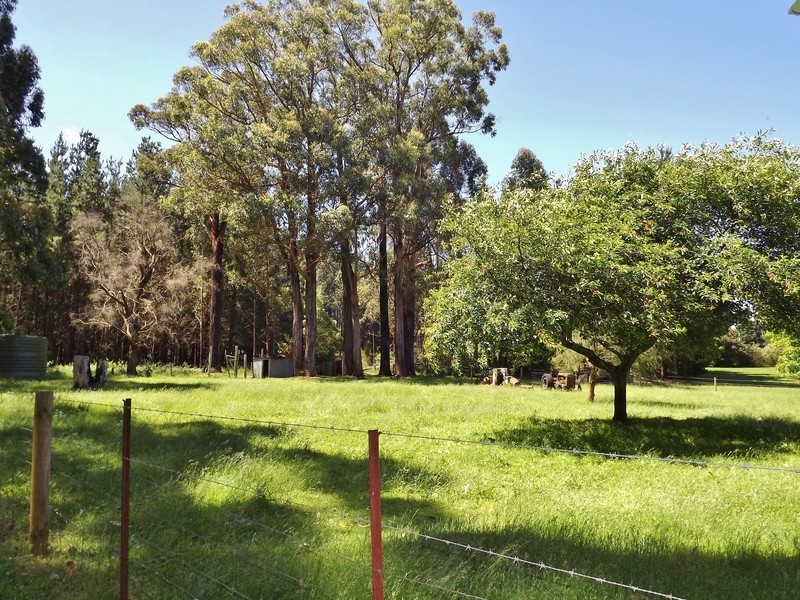 333 Old Coach Road, Moondarra VIC 3825
