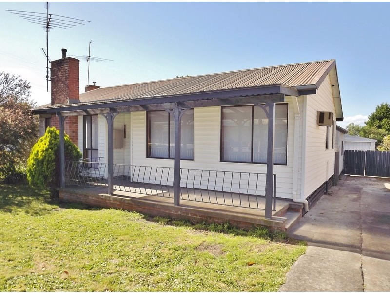32 Elizabeth Street, Moe VIC 3825