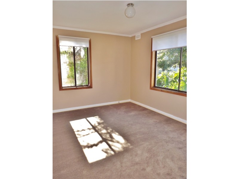 32 Elizabeth Street, Moe VIC 3825