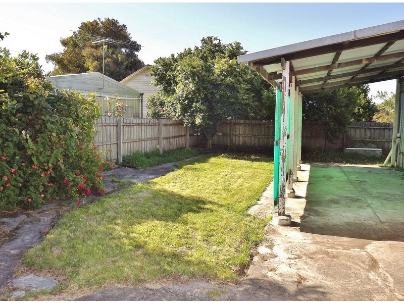 32 Elizabeth Street, Moe VIC 3825