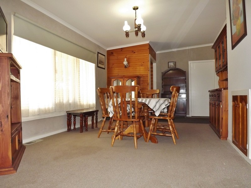 3 Roberts Street, Moe VIC 3825