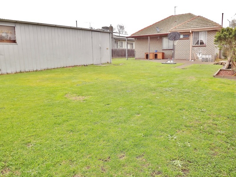9 Rubery Street, Moe VIC 3825