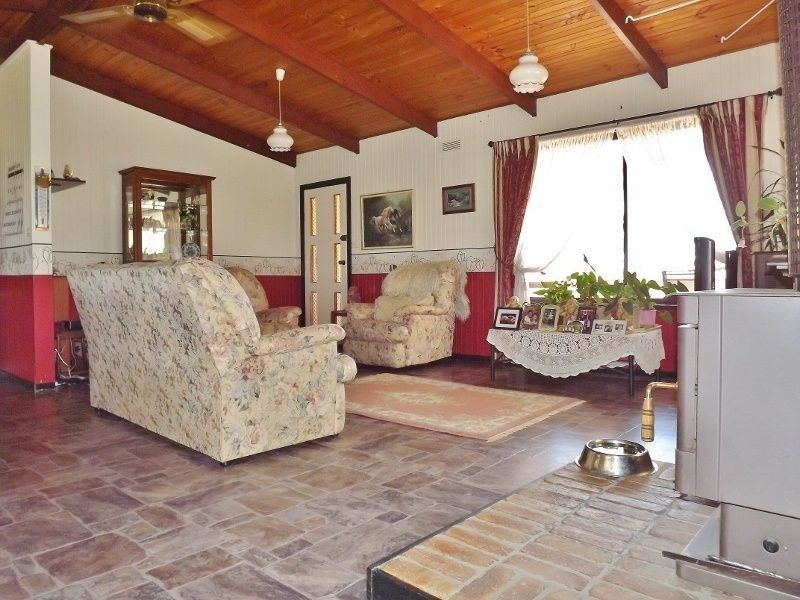 395 McDonalds Track, Hernes Oak VIC 3825