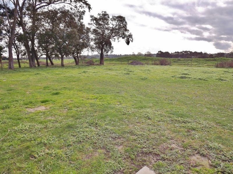 23 (Lot 37) Sweetwater Place, Moe VIC 3825