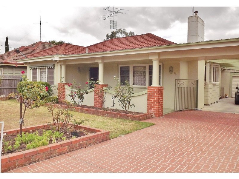 9 Burrage Street, Moe VIC 3825
