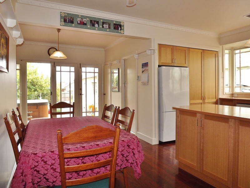 9 Burrage Street, Moe VIC 3825