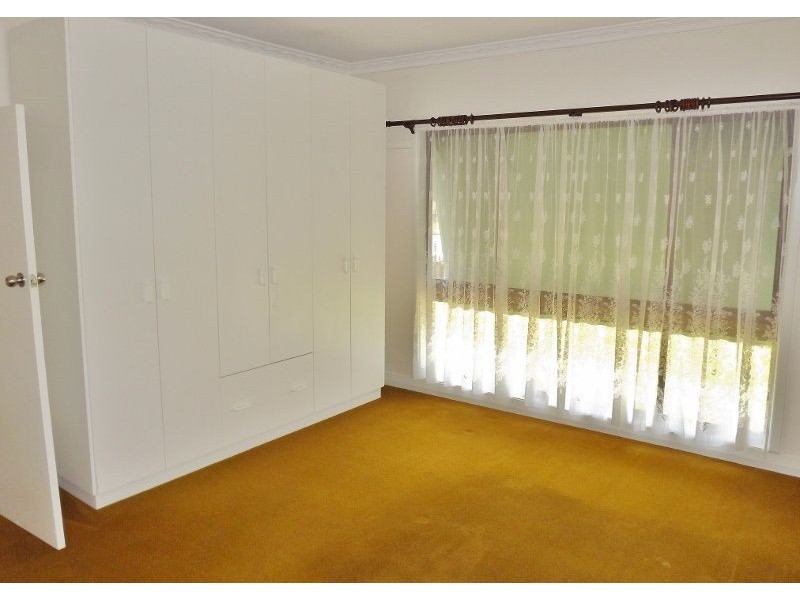 93 Hennessey Street, Moe VIC 3825