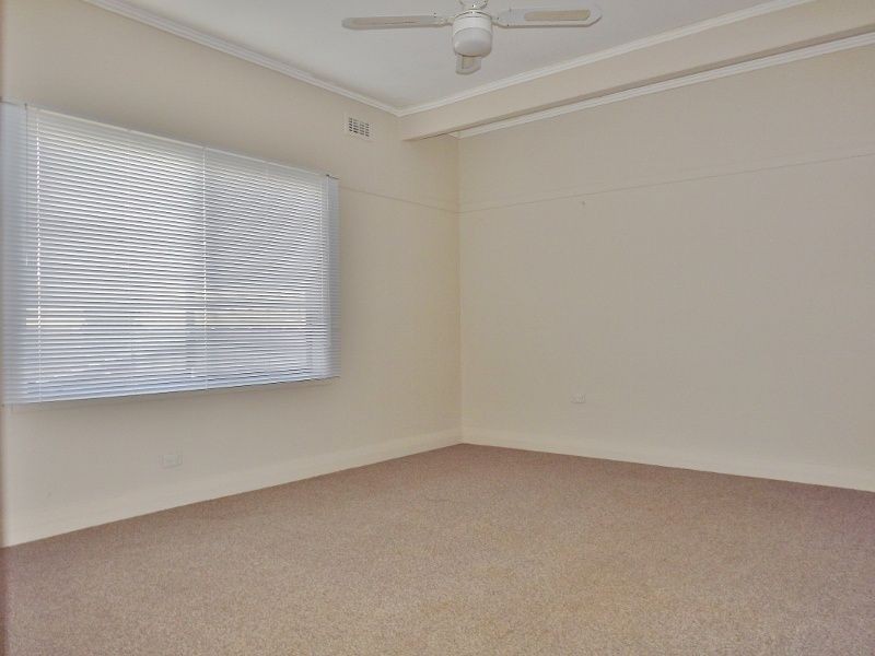 93 Hennessey Street, Moe VIC 3825