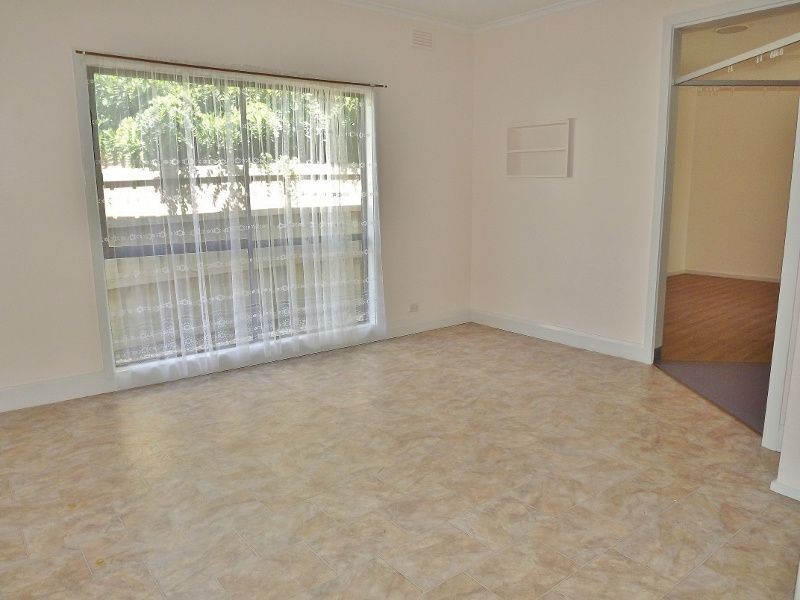 93 Hennessey Street, Moe VIC 3825