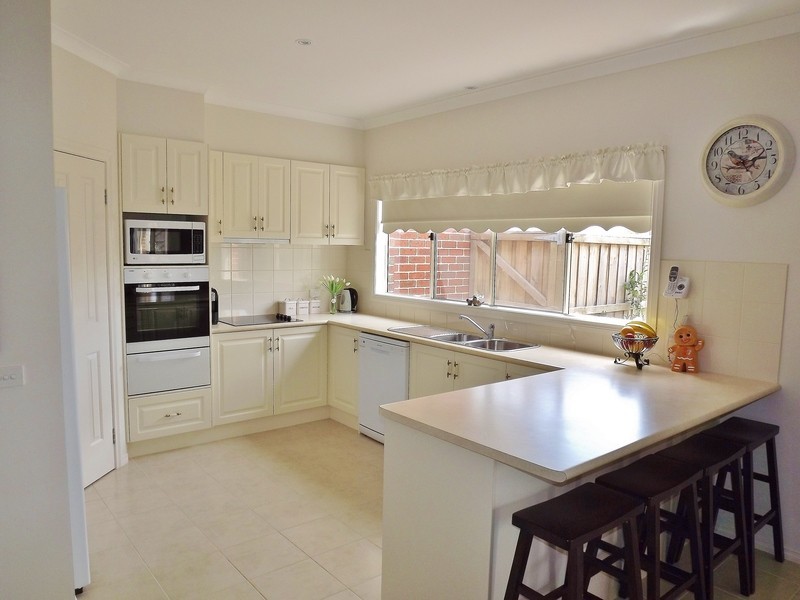 19  Montane Boulevard, Newborough VIC 3825