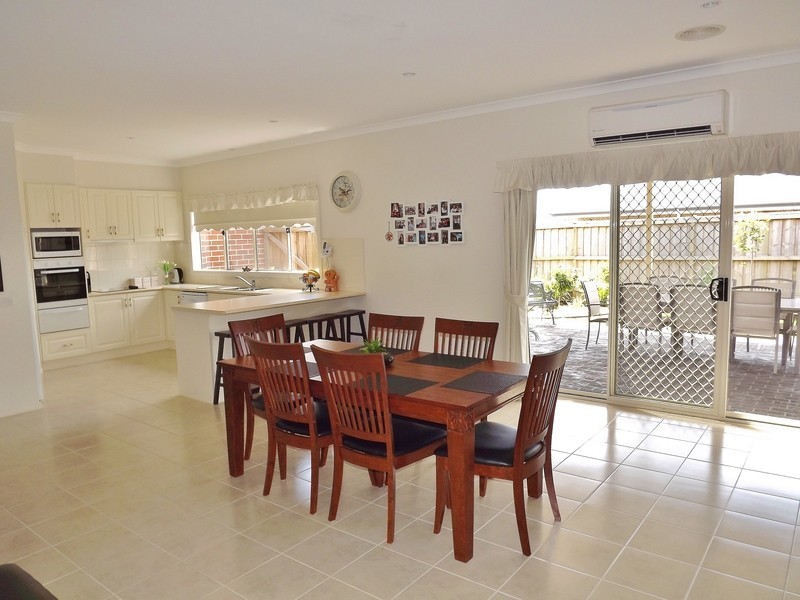 19  Montane Boulevard, Newborough VIC 3825