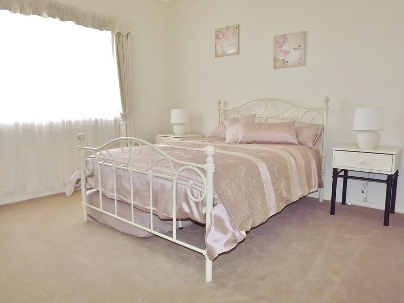 19  Montane Boulevard, Newborough VIC 3825