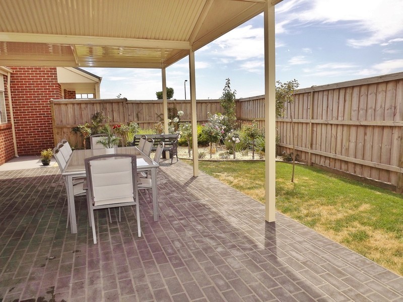 19  Montane Boulevard, Newborough VIC 3825