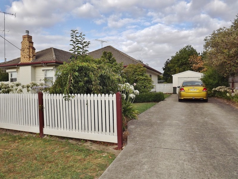 8 Chapmans Road, Trafalgar VIC 3824