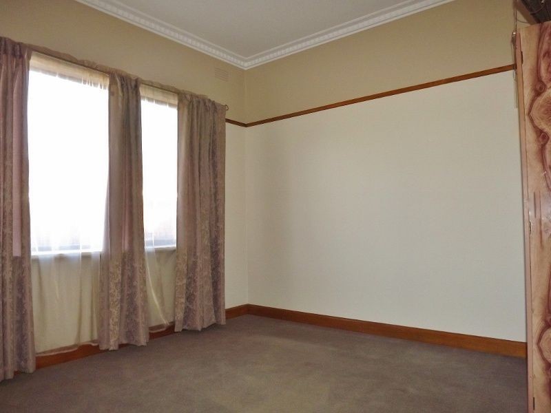 10 Bell Street, Moe VIC 3825