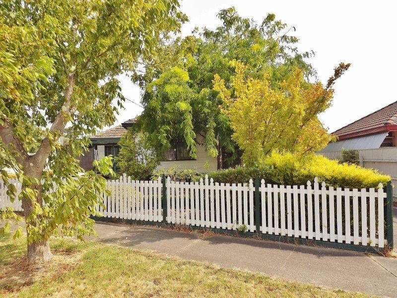21 Avon Court, Newborough VIC 3825